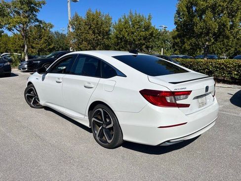 Used 2022 Honda Accord Sport image 2
