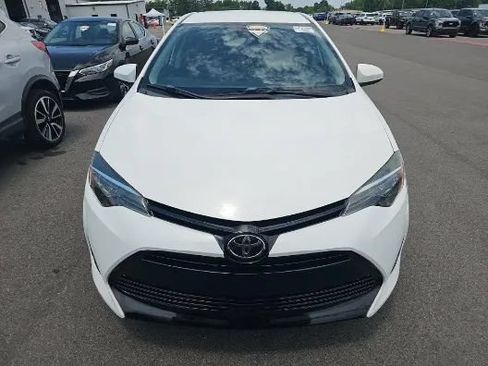 Used 2019 Toyota Corolla LE FWD image 2