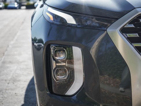 Used 2021 Hyundai Palisade Limited FWD image 10
