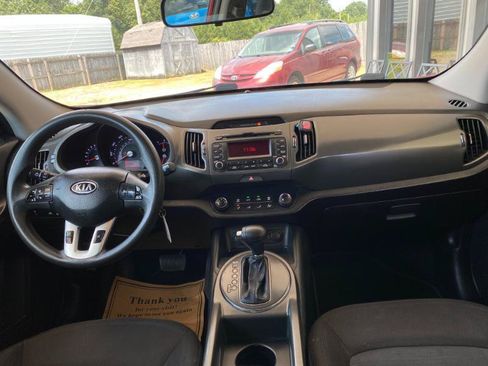 Used 2012 Kia Sportage LX FWD image 20