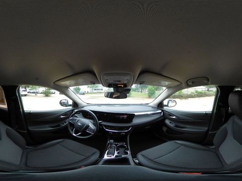 Used 2025 Buick Encore GX Preferred FWD image 42