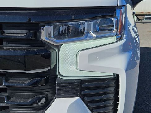 Used 2023 Chevrolet Silverado 1500 LT Trail Boss w/ Convenience Package II image 10