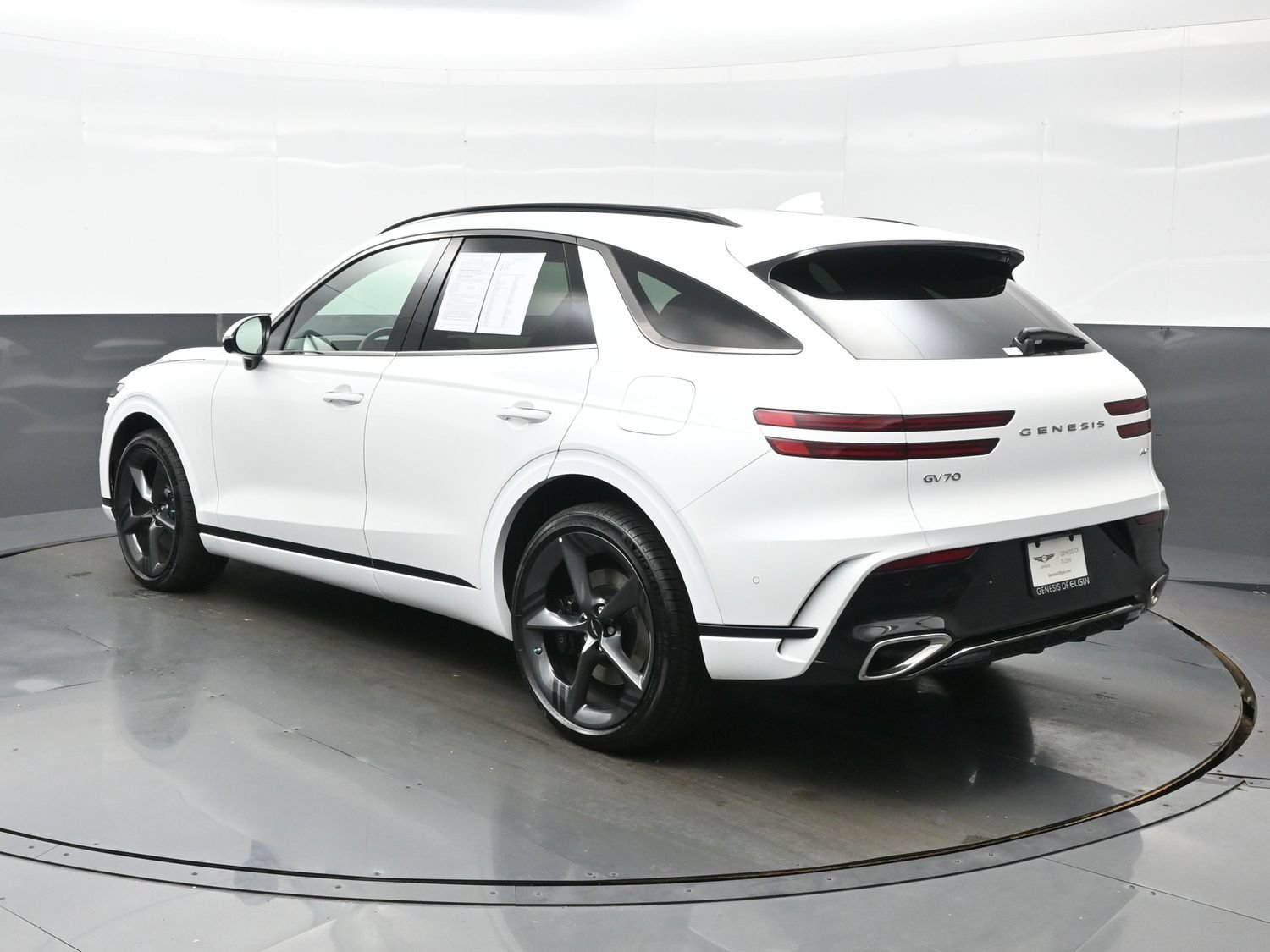 Used 2026 Genesis GV70 2.5T Sport Prestige AWD/4WD image 4