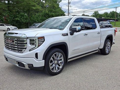 Used 2023 GMC Sierra 1500 Denali w/ Denali Reserve Package AWD/4WD image 4