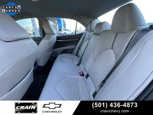 Used 2023 Toyota Camry SE image 25