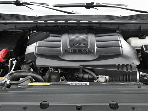 Used 2023 Nissan Titan SV image 38