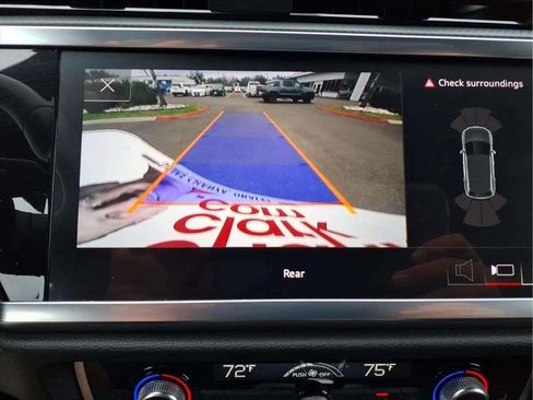 Used 2025 Audi Q3 2.0T Premium image 15