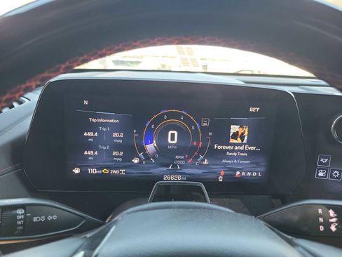 Used 2024 Chevrolet Traverse RS image 18