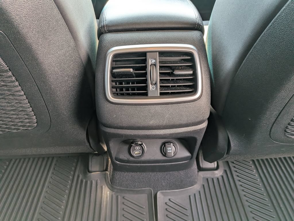 Used 2020 Kia Sorento LX FWD image 24