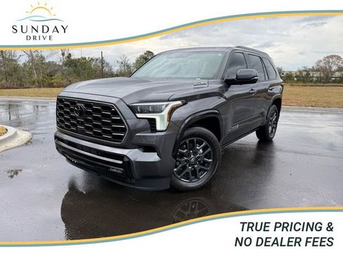 Used 2025 Toyota Sequoia Platinum image 1