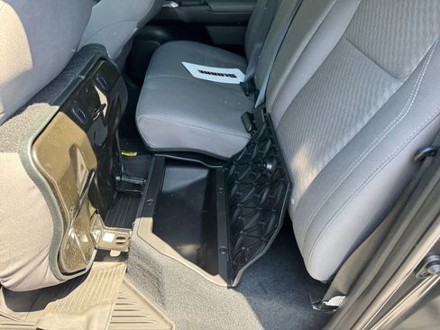 Used 2023 Toyota Tacoma SR5 AWD/4WD image 19