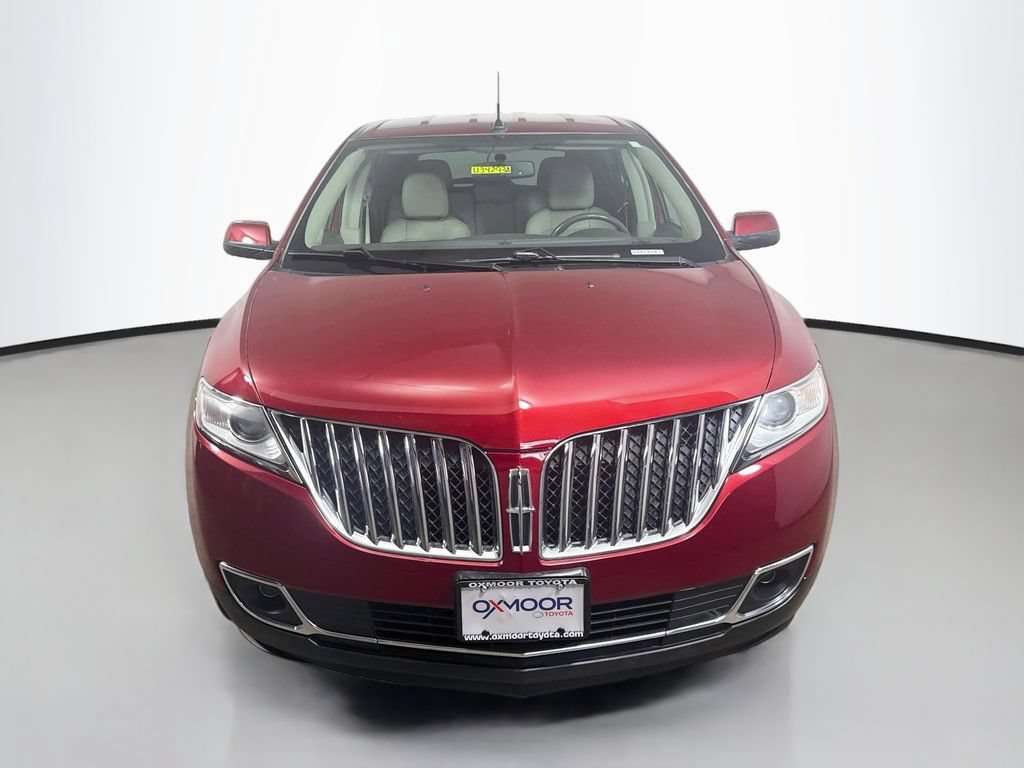 Used 2014 Lincoln MKX AWD image 2