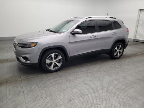 Used 2020 Jeep Cherokee Limited image 2