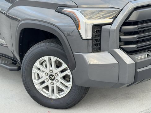 New 2026 Toyota Tundra SR5 AWD/4WD image 10