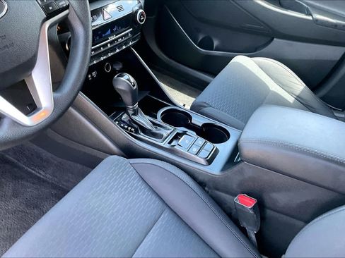 Used 2019 Hyundai Tucson SEL w/ Cargo Package FWD image 16