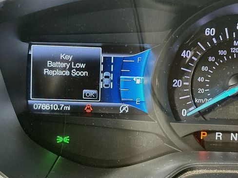 Used 2020 Ford Fusion SE FWD image 19