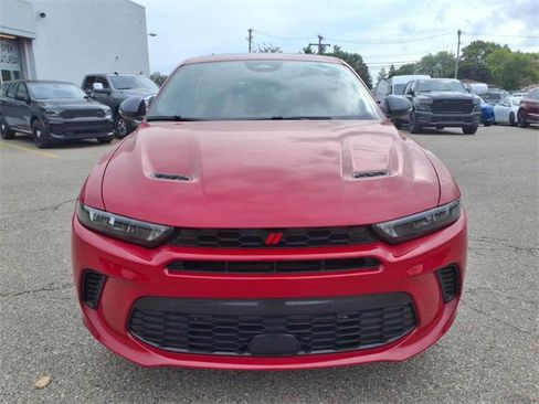 Used 2023 Dodge Hornet GT w/ GT Blacktop Package image 2