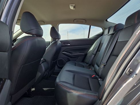 Used 2024 Nissan Altima 2.5 SR image 13