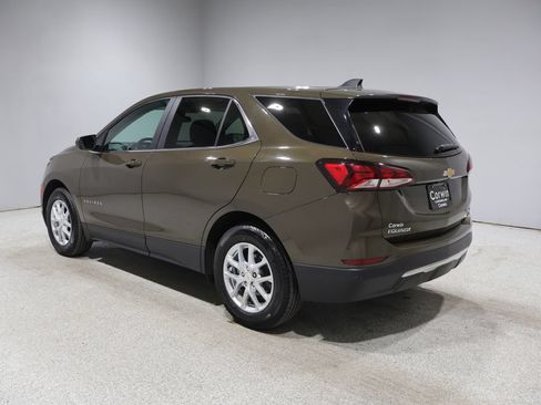 Used 2024 Chevrolet Equinox LT w/ LPO, Floor Liner Package FWD image 4