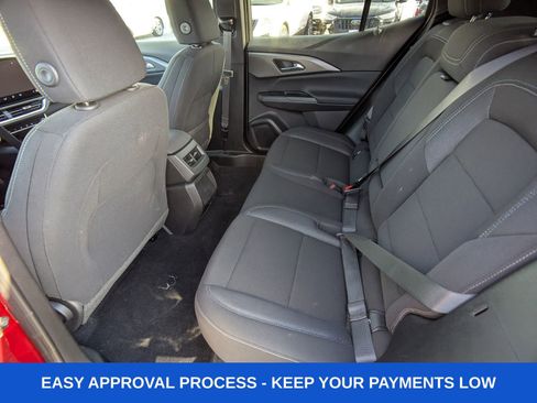 Used 2026 Chevrolet Equinox EV LT image 17