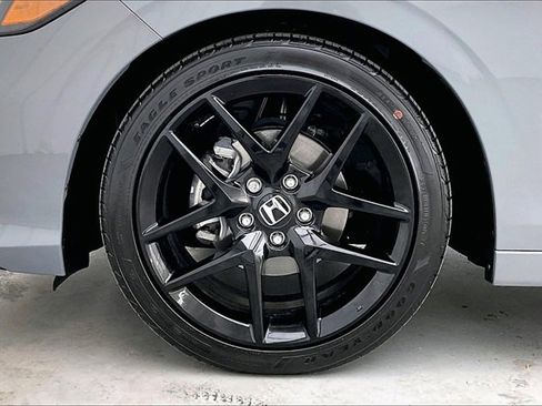 Certified 2025 Honda Civic Sport image 10