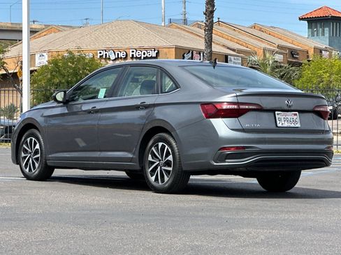 Used 2024 Volkswagen Jetta S FWD image 3