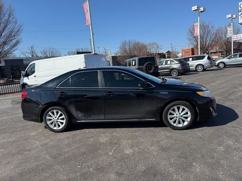Used 2014 Toyota Camry XLE w/ Leather Package image 5