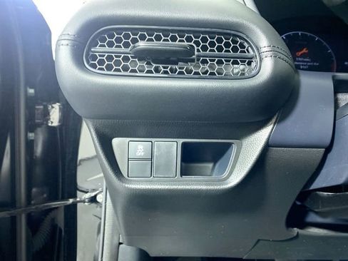 Certified 2023 Honda HR-V LX image 14