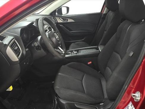 Used 2018 MAZDA MAZDA3 Sport w/ Preferred Equipment Package FWD image 11