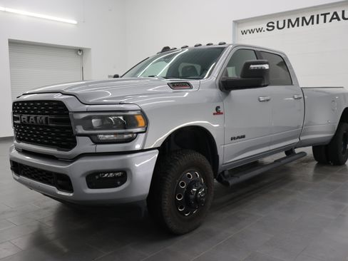 Used 2024 RAM 3500 Big Horn w/ Night Edition AWD/4WD image 7