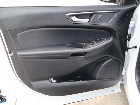 Used 2024 Ford Edge SE w/ Black Appearance Package AWD/4WD image 10