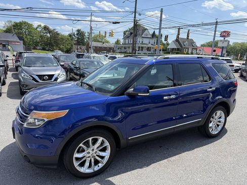 Used 2014 Ford Explorer Limited w/ Equipment Group 302A AWD/4WD image 1