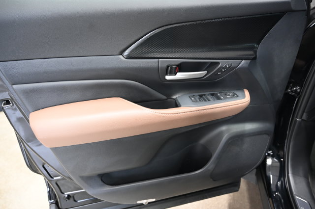 Certified 2026 Toyota Grand Highlander AWD Hybrid image 28