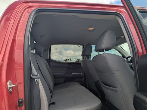 Used 2017 Toyota Tacoma SR5 w/ Tow Package image 14