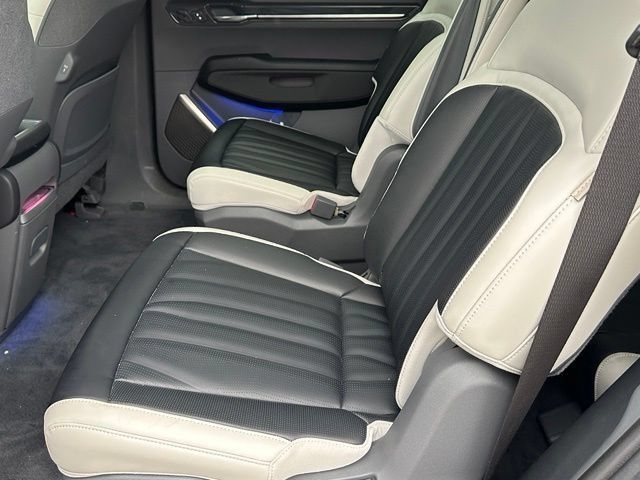 Used 2024 Kia EV9 GT-Line AWD/4WD image 47
