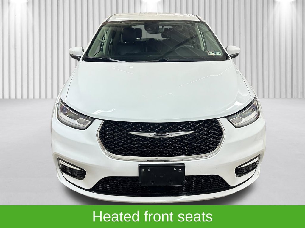 Used 2023 Chrysler Pacifica Touring-L FWD image 14