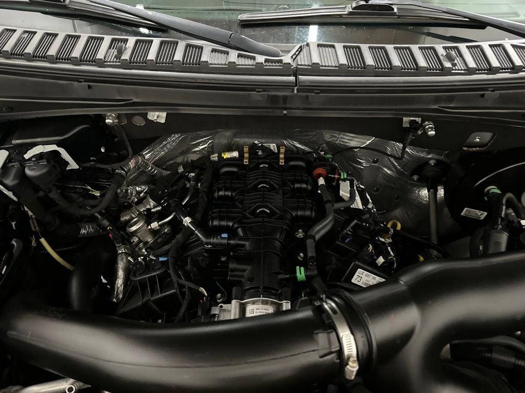 Used 2021 Ford Expedition XLT RWD image 7