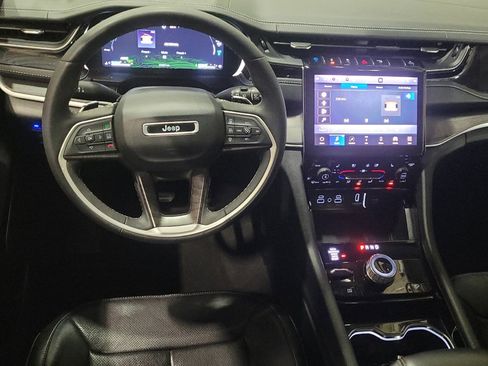 Used 2022 Jeep Grand Cherokee Limited 4xe w/ Luxury Tech Group II AWD/4WD image 22