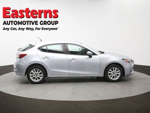 Used 2017 MAZDA MAZDA3 Sport FWD image 44