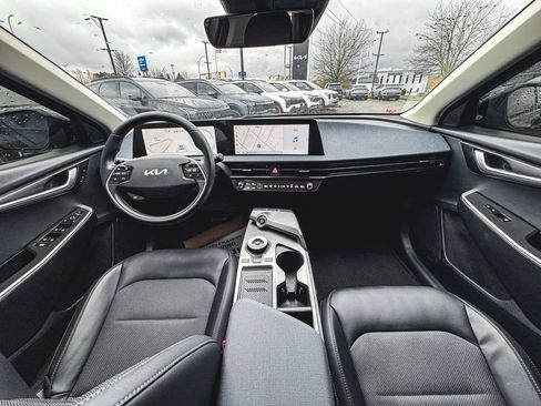 Certified 2024 Kia EV6 Light image 14