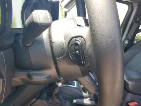 Used 2024 Jeep Wrangler Unlimited Rubicon 4xe AWD/4WD image 12