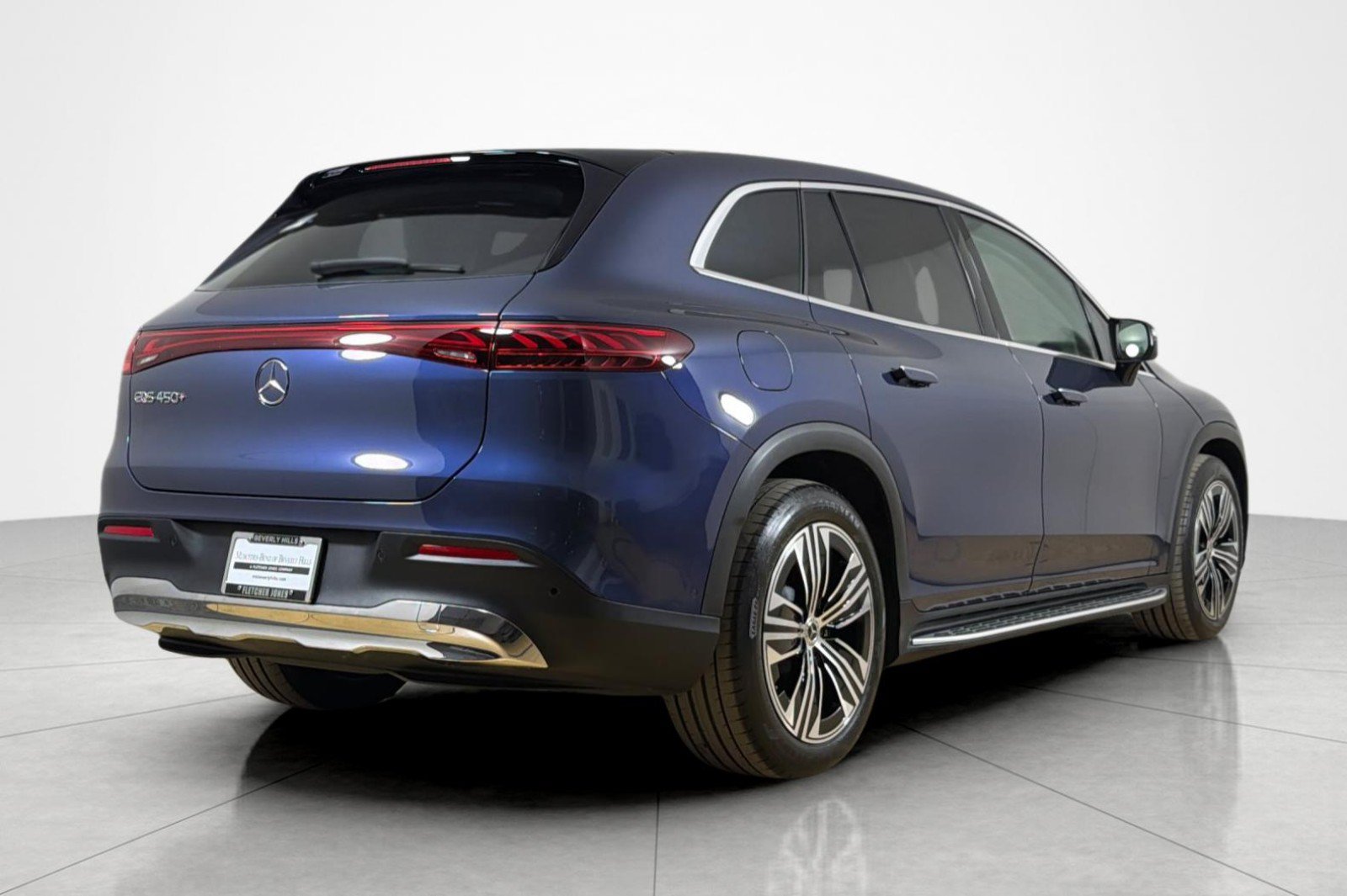Used 2024 Mercedes-Benz EQS 450+ SUV image 5