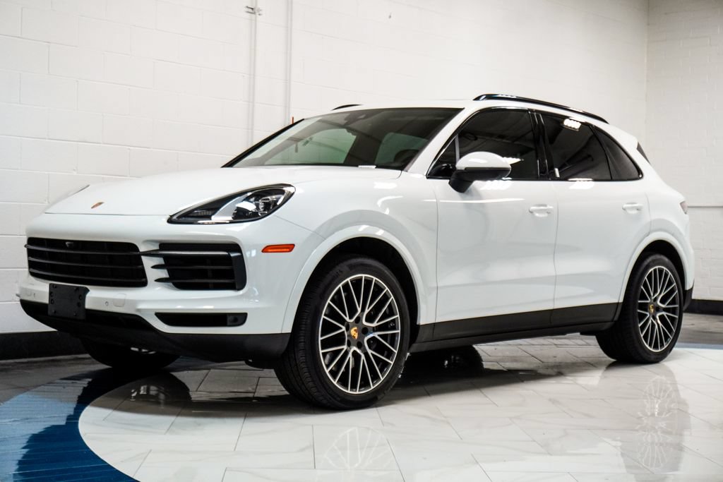 Used 2023 Porsche Cayenne AWD/4WD image 4