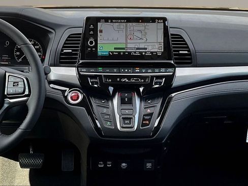 New 2026 Honda Odyssey Touring image 6