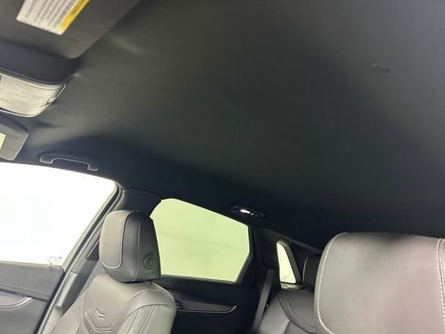 Certified 2025 Cadillac XT5 Luxury image 12