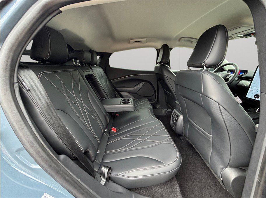 Used 2023 Ford Mustang Mach-E Select RWD image 39
