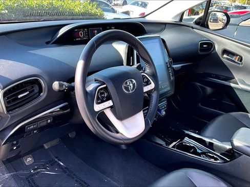 Used 2019 Toyota Prius Prime Premium FWD image 9