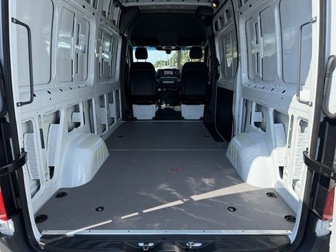 New 2025 Mercedes-Benz Sprinter 2500 image 6