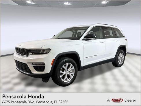 Used 2022 Jeep Grand Cherokee Limited image 1