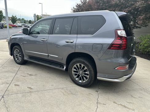 Used 2018 Lexus GX 460 Premium AWD/4WD image 7